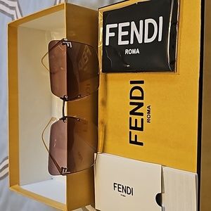 Fendi Sunglasses used 1 time with original certification
